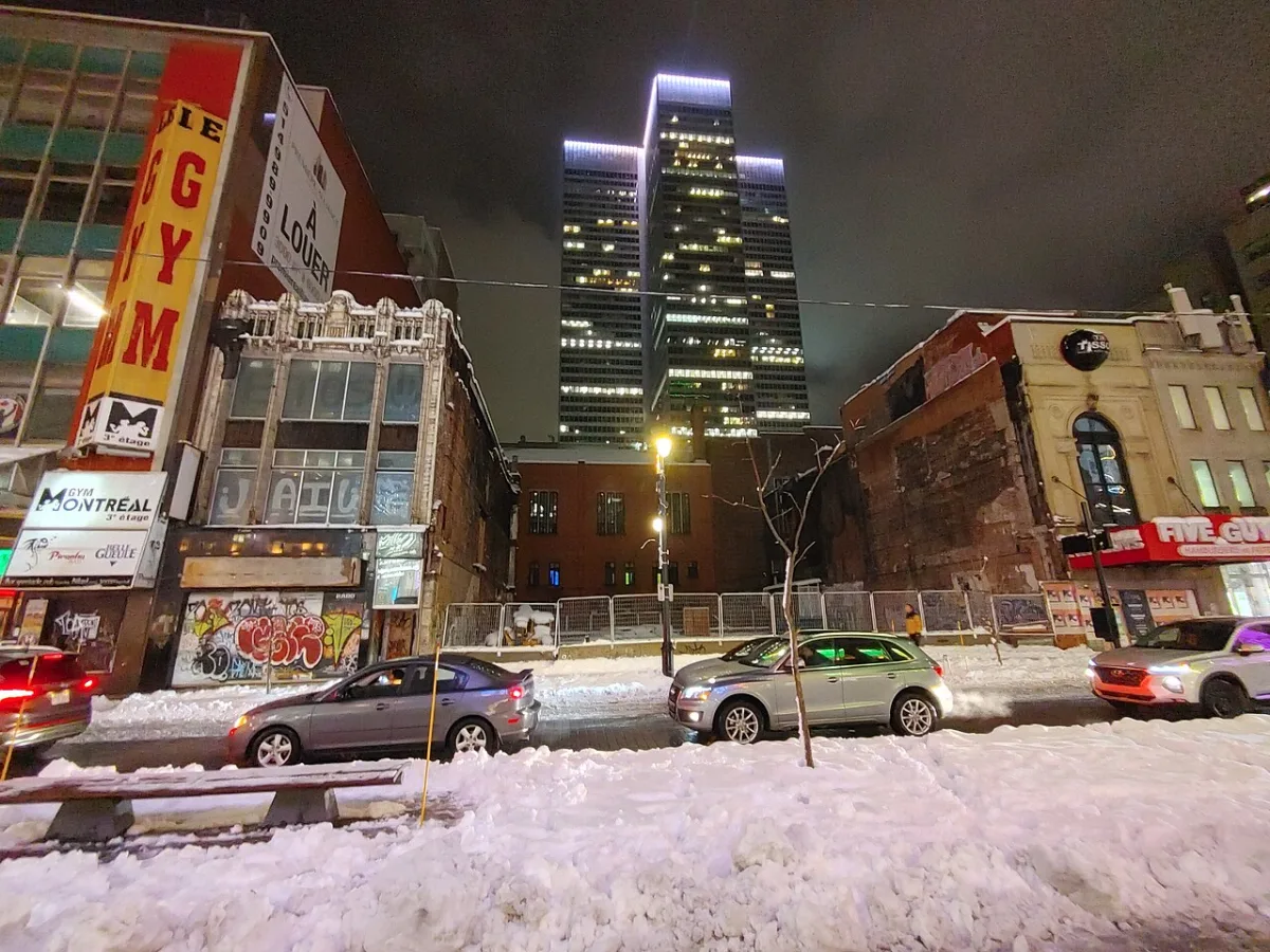 Les Cours Mont-Royal